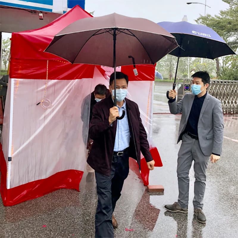 聽取復工領導小組負責人介紹近期防疫工作安排和部署 聽取復工領導小組負責人介紹近期防疫工作安排和部署