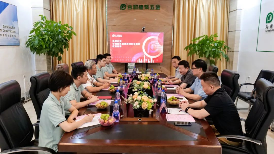 雙方展開熱烈討論,深度交流.jpg 雙方展開熱烈討論,深度交流.jpg