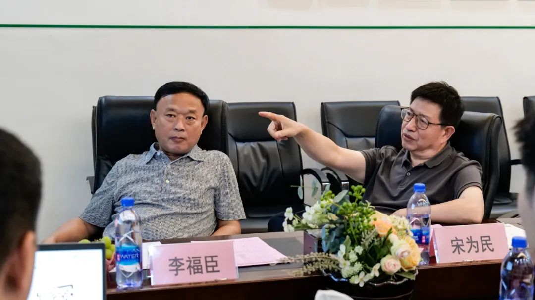 中國建筑金屬結構協會副會長兼秘書長宋為民發表指導意見.jpg 中國建筑金屬結構協會副會長兼秘書長宋為民發表指導意見.jpg