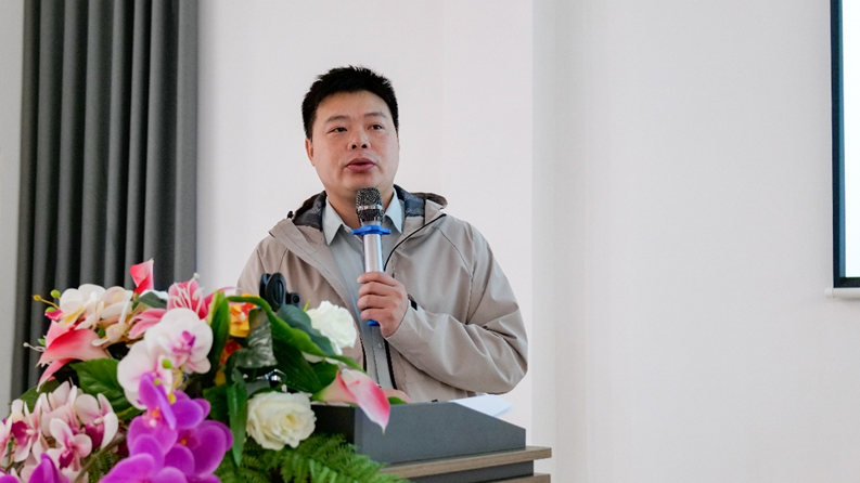 (工程銷售中心副總裁曹達文先生發言).png (工程銷售中心副總裁曹達文先生發言).png